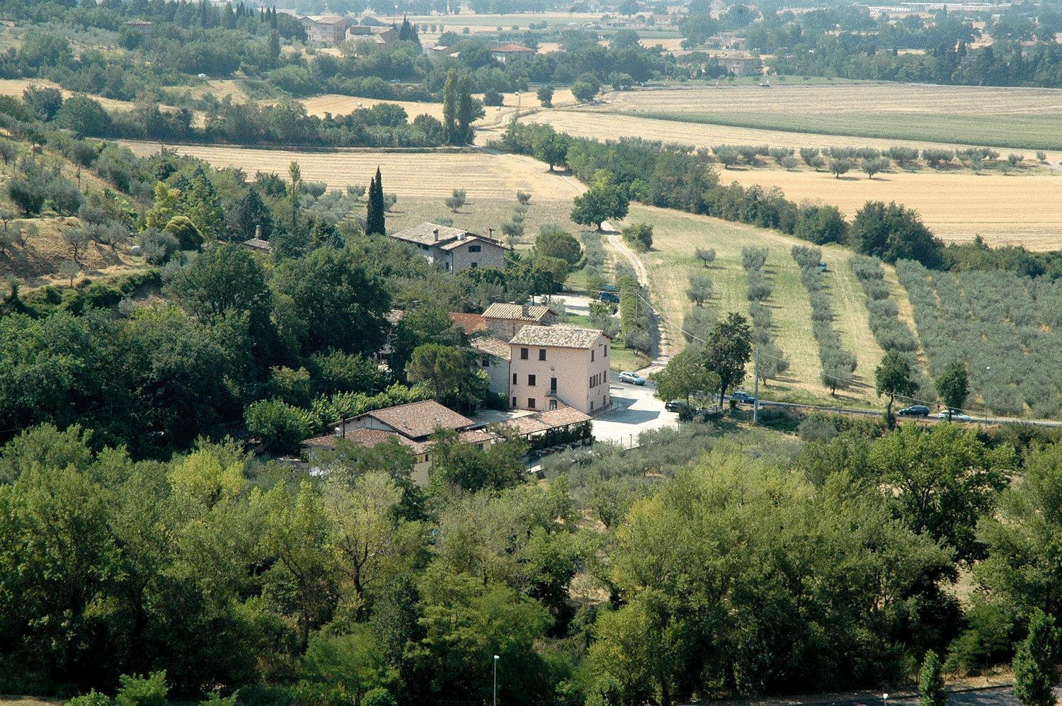 Hotel Ponte San Vittorino Asís Exterior foto